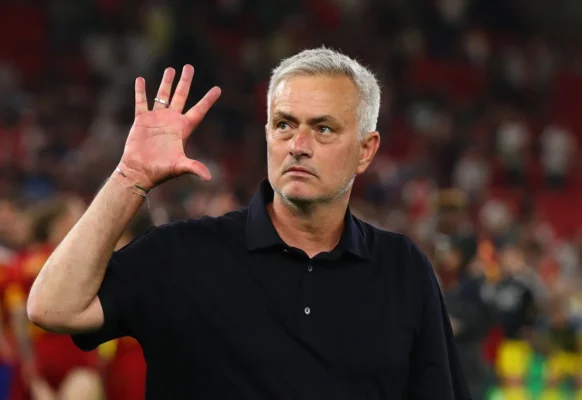 Khả năng thích ứng nhanh chóng của Mourinho