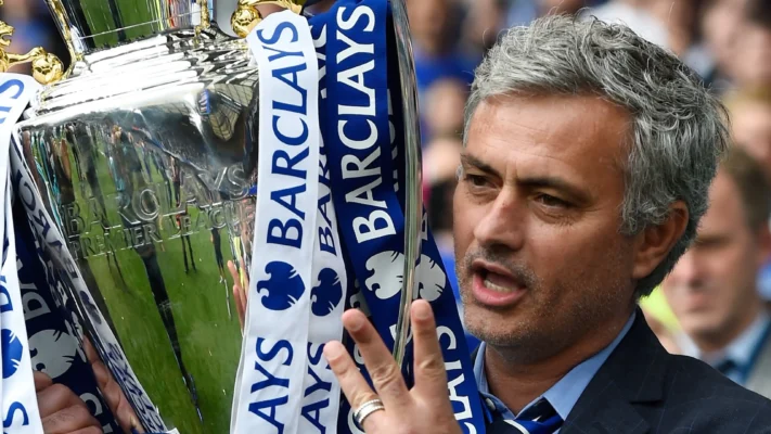 Mourinho giành chức vô địch ngoại hạng anh cùng Chelsea