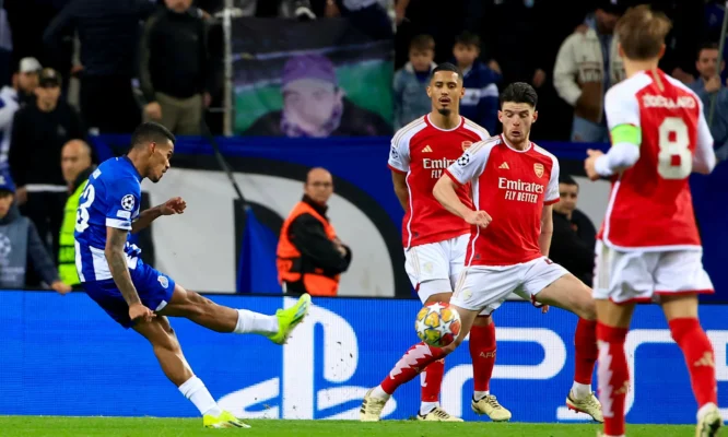 Arsenal để thua phút cuối trước FC Porto
